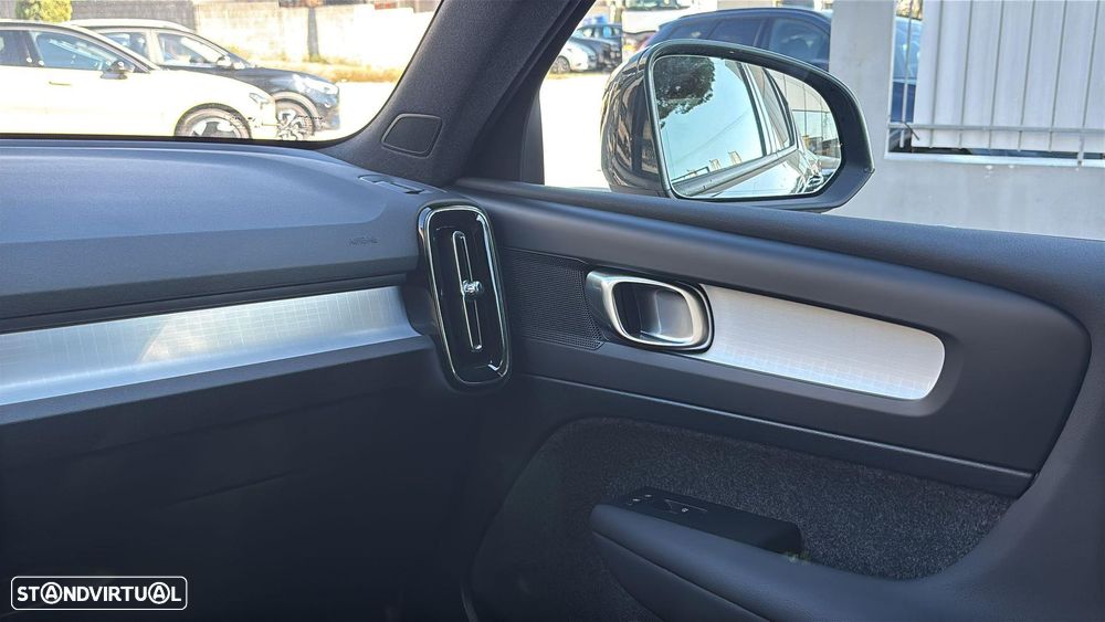 Volvo XC 40 2.0 B3 Core - 21
