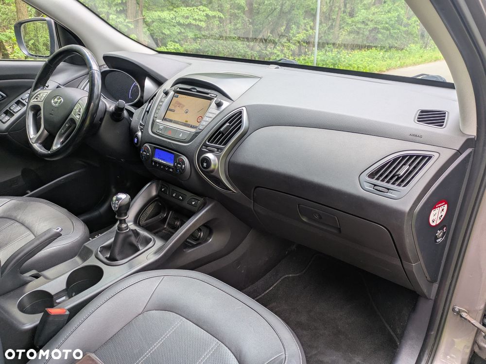 Hyundai ix35 2.0 CRDi 4WD Premium - 16