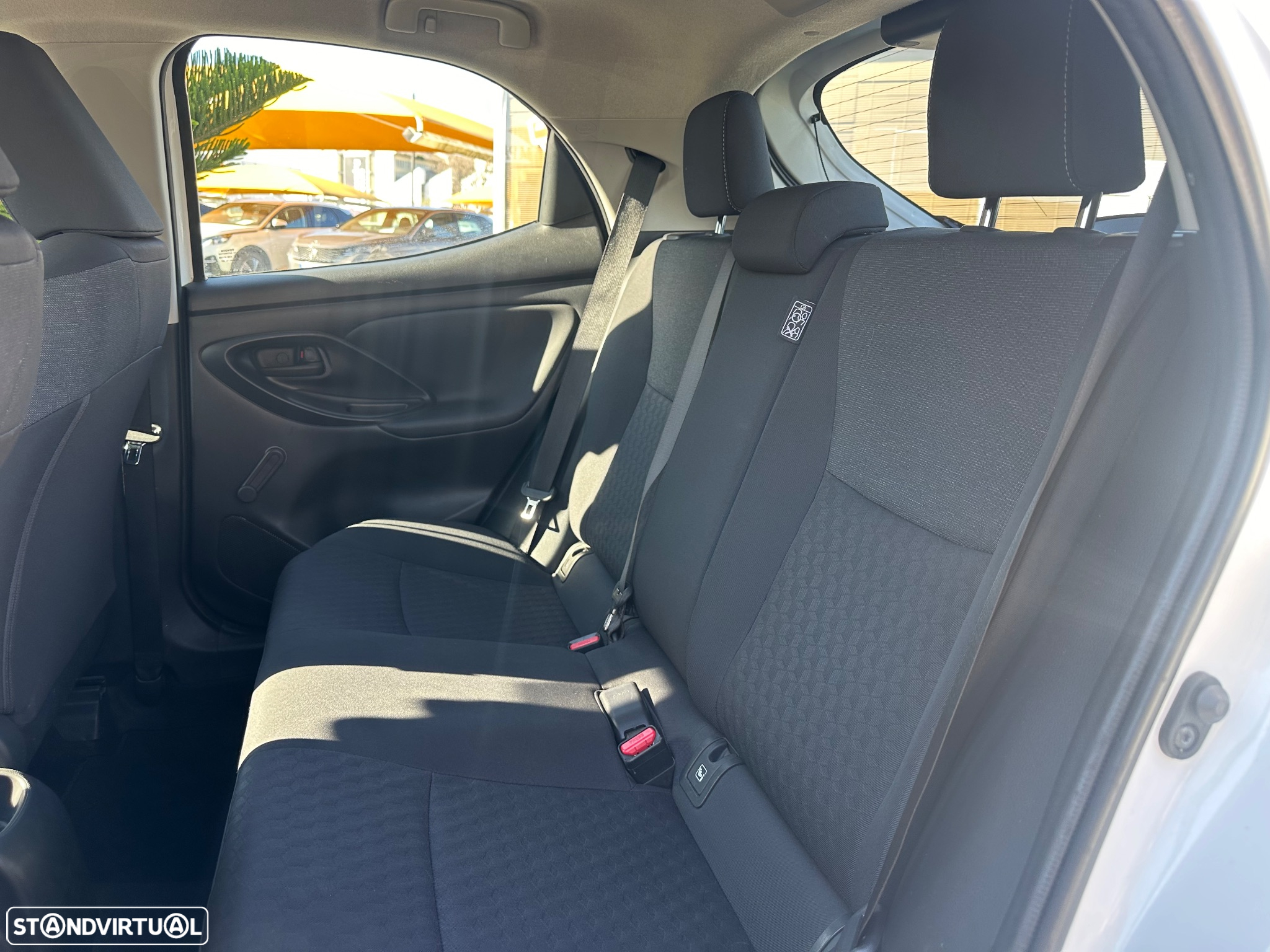 Toyota Yaris 1.0 VVT-i Comfort - 43