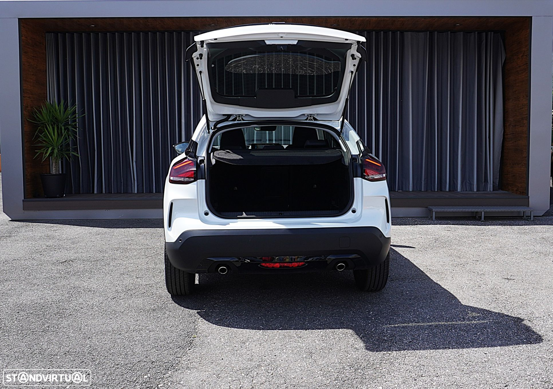 Citroën C4 1.2 PureTech Shine EAT8 - 11