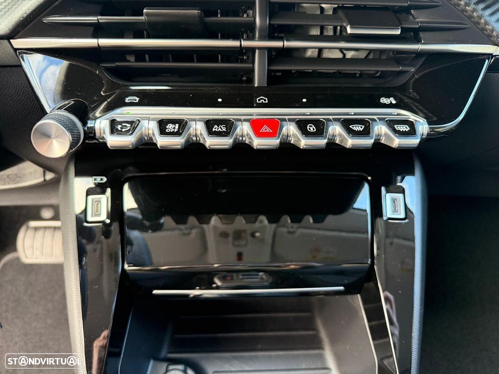 Peugeot 208 1.2 Hybrid Allure e-DCS6 - 24