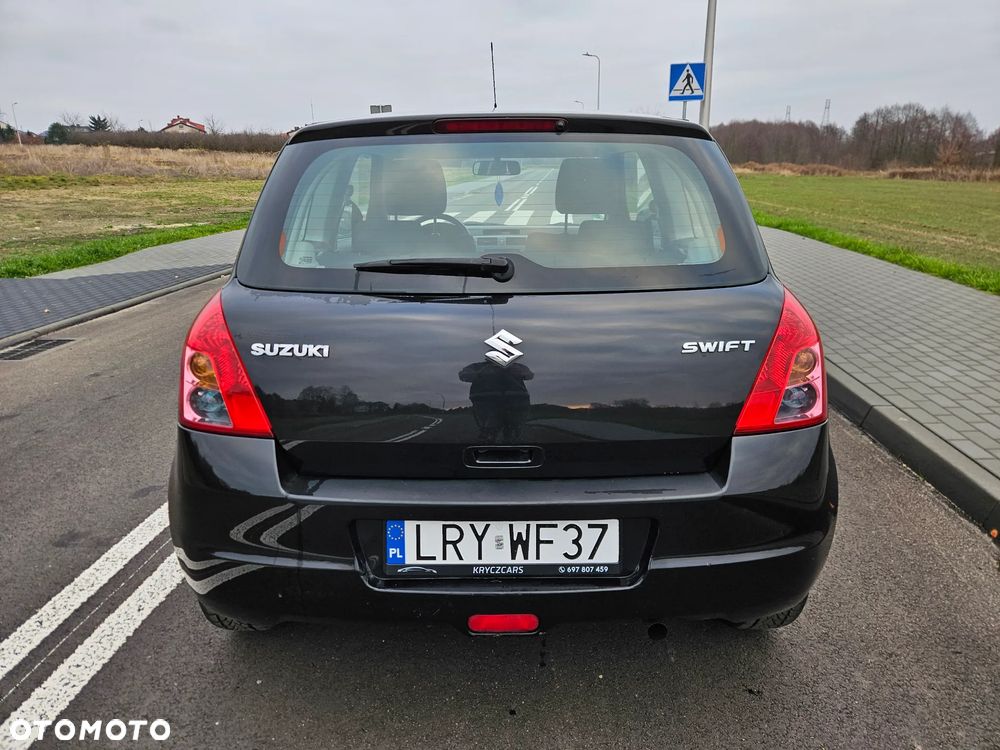 Suzuki Swift 1.3 Classic - 8