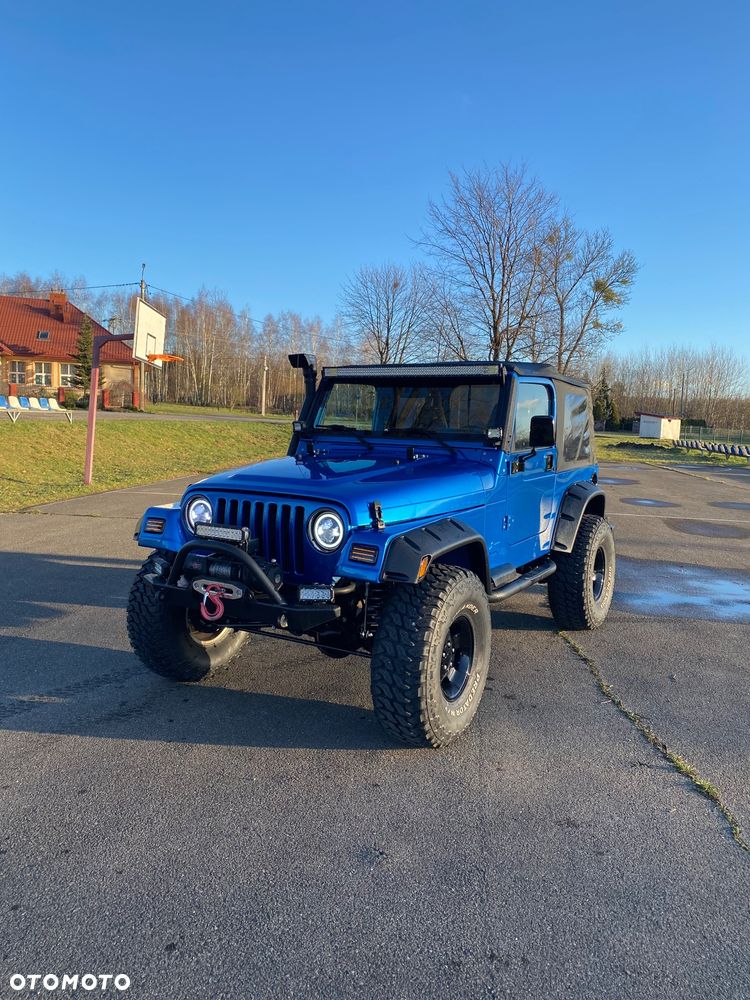 Jeep Wrangler - 5