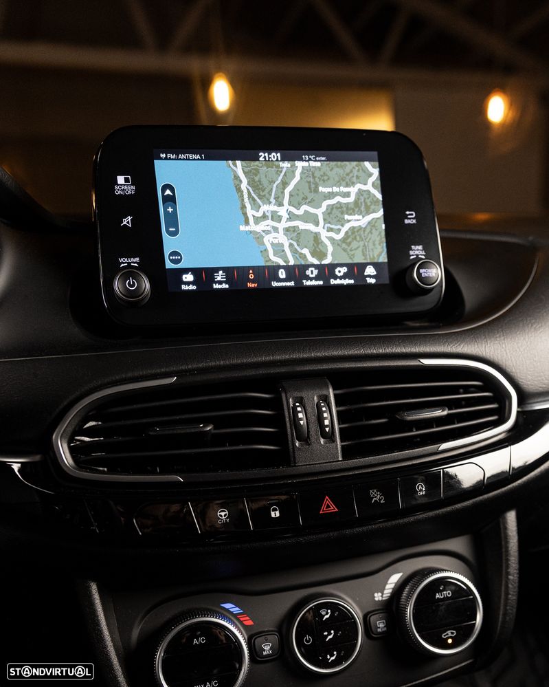 Fiat Tipo Station Wagon Cross 1.0 GSE T3 Cross - 11