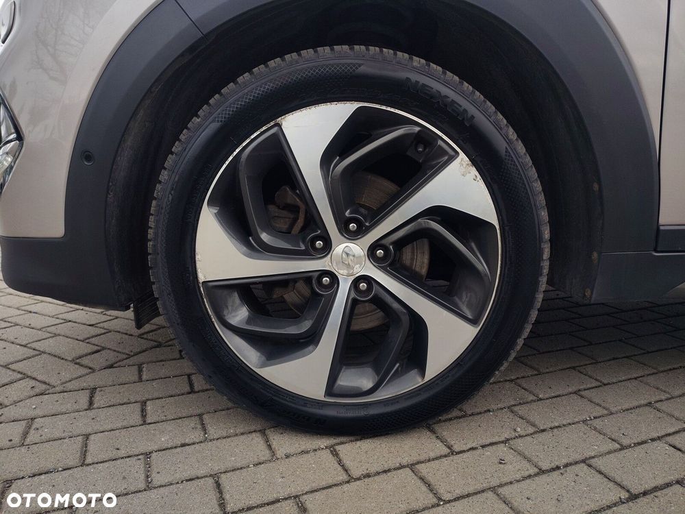 Hyundai Tucson 2.0 CRDI Premium 4WD - 11