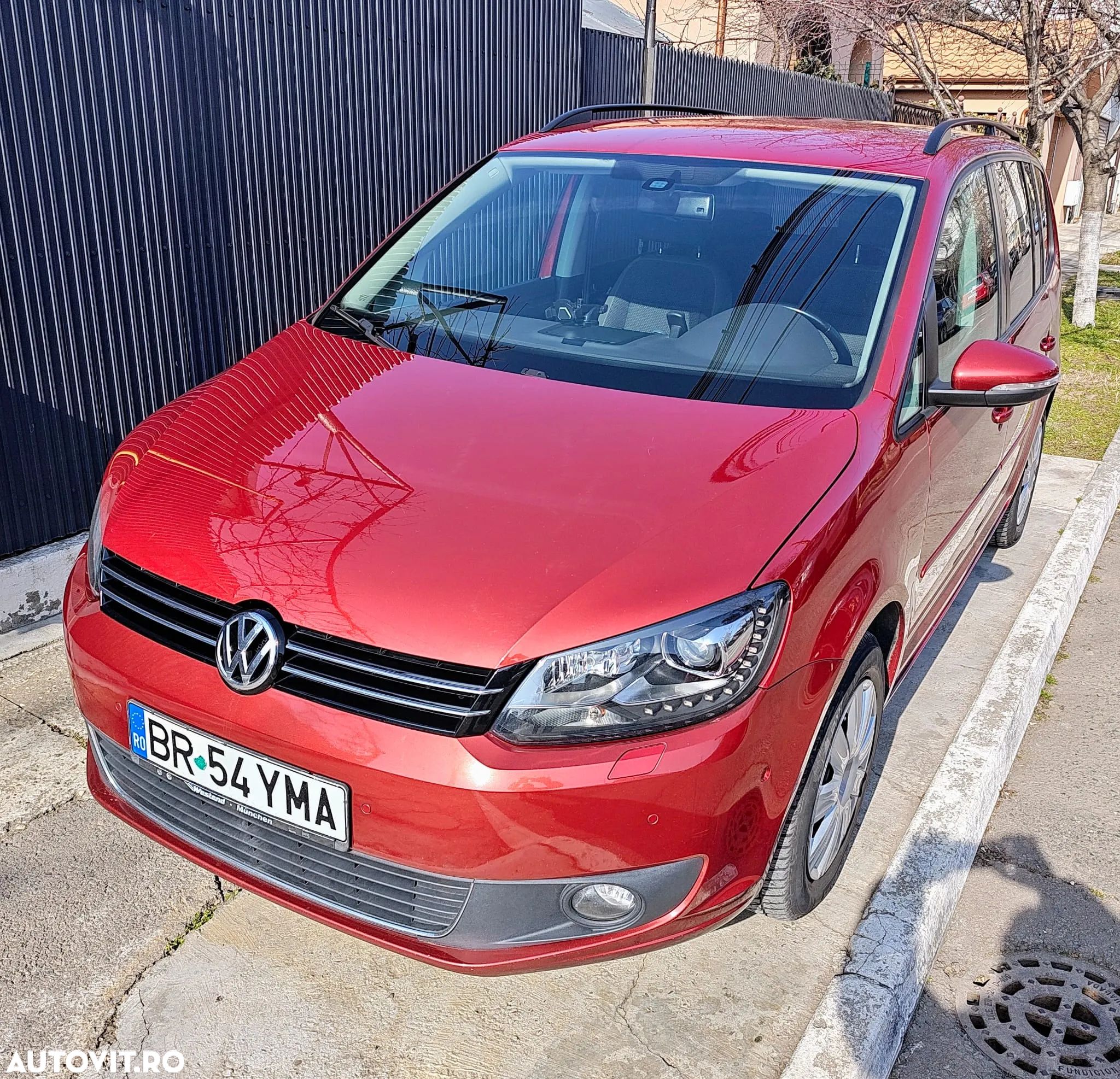 Volkswagen Touran 2.0 TDI DSG Highline - 1