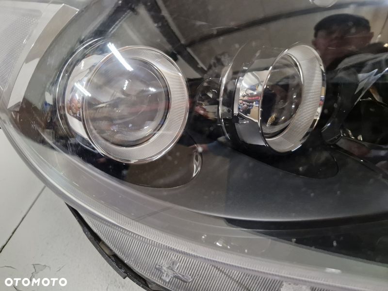 HYUNDAI TUCSON III LAMPA PRAWY PRZÓD PRAWA PRZEDNIA REFLEKTOR LED UK 92102-D7210 - 2