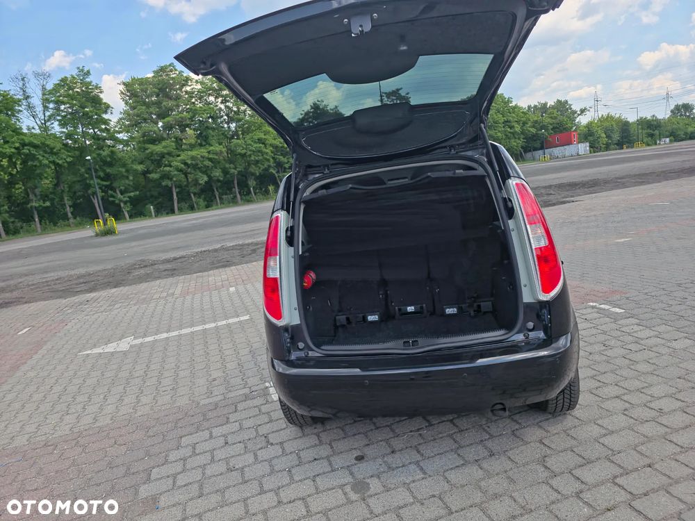 Skoda Roomster 1.2 TSI Fresh - 35