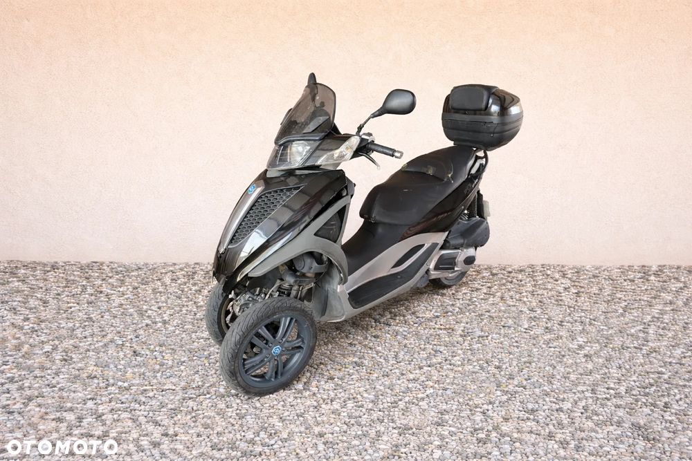 Piaggio MP-3 - 1