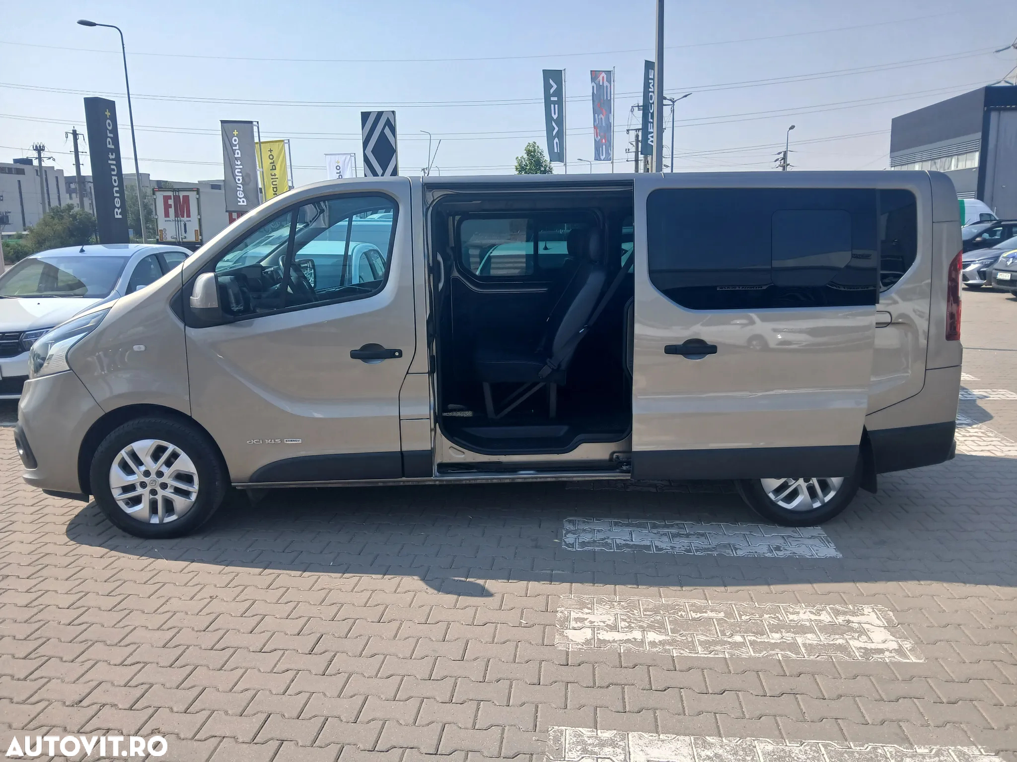Renault Trafic Combi L2H1 1.6 dCi TT 145 7+1 Expression Plus - 5