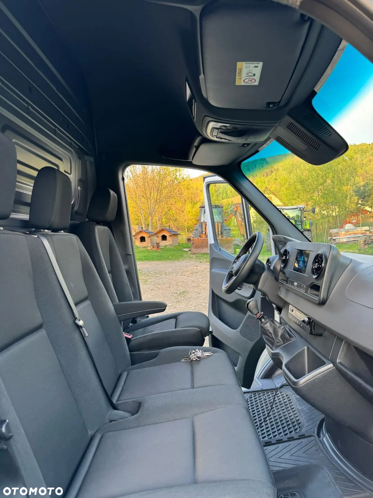 Mercedes-Benz Sprinter - 17