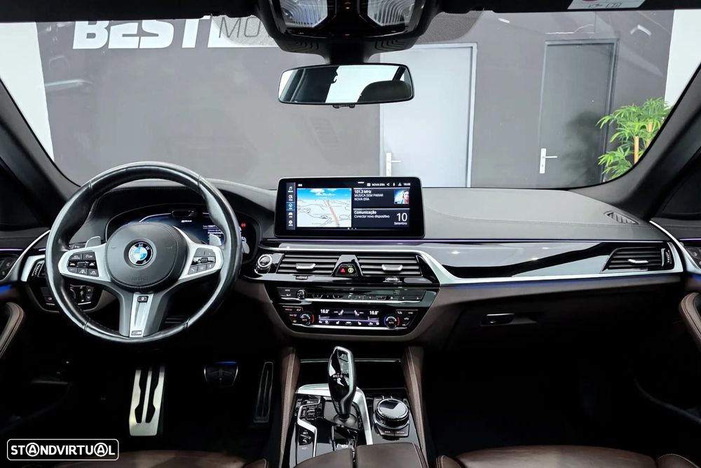 BMW 530 e Pack Desportivo M - 7
