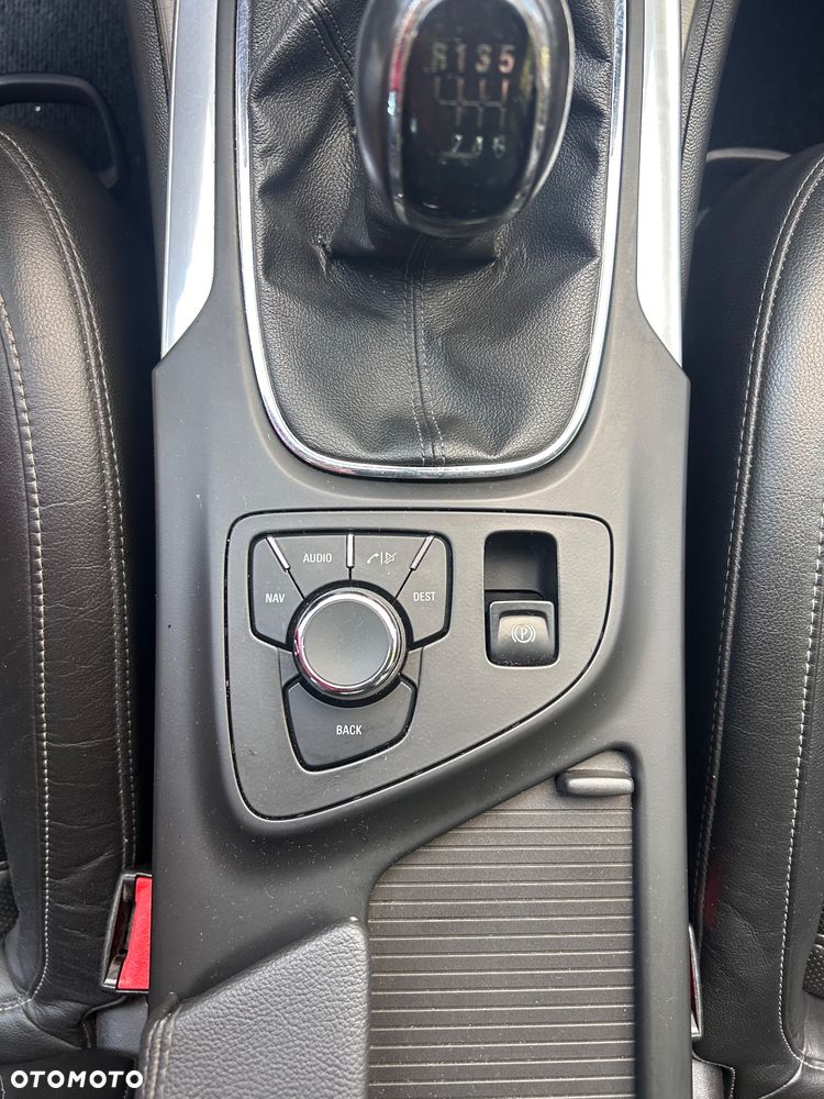 Opel Insignia 2.0 CDTI - 8