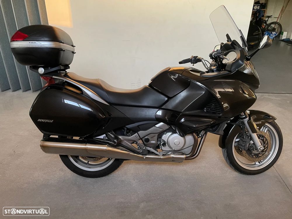 Honda Deauville NT700 - 1
