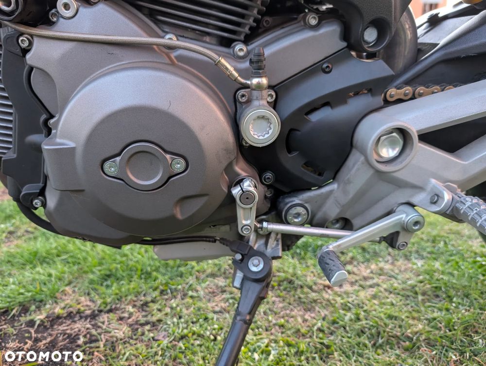 Ducati Monster - 9