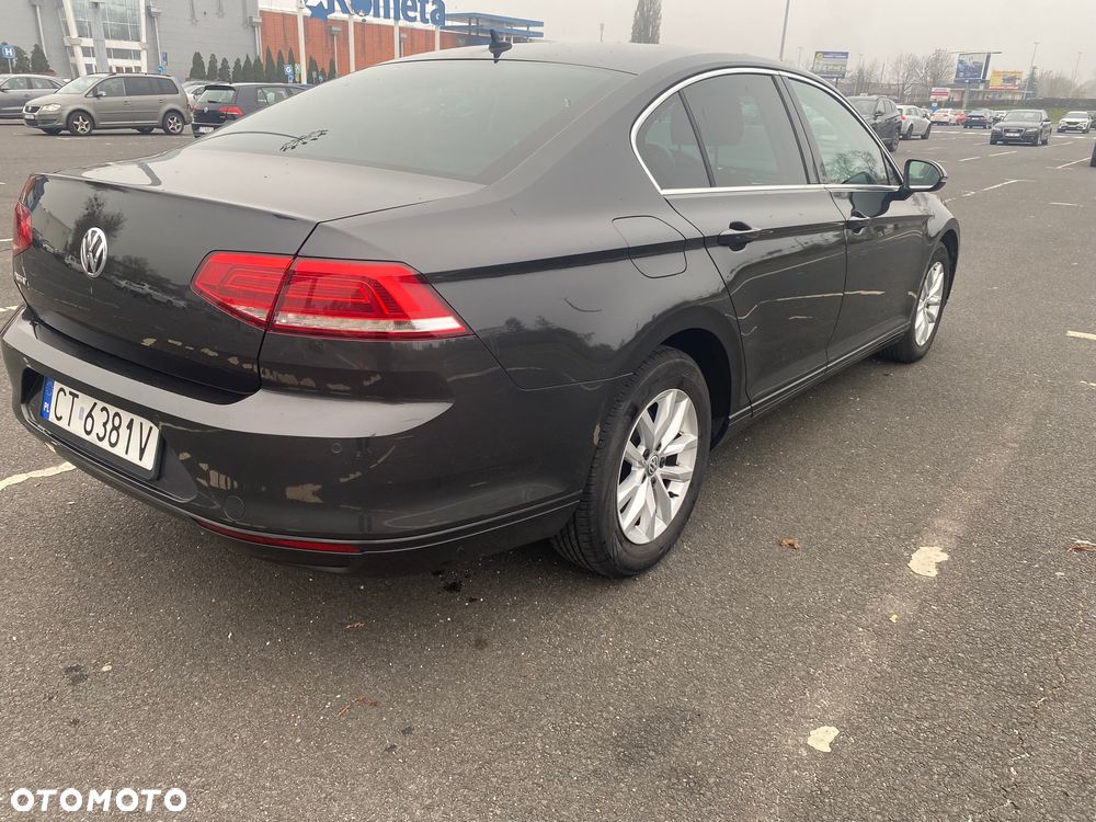 Volkswagen Passat 2.0 TDI BMT Highline DSG - 11
