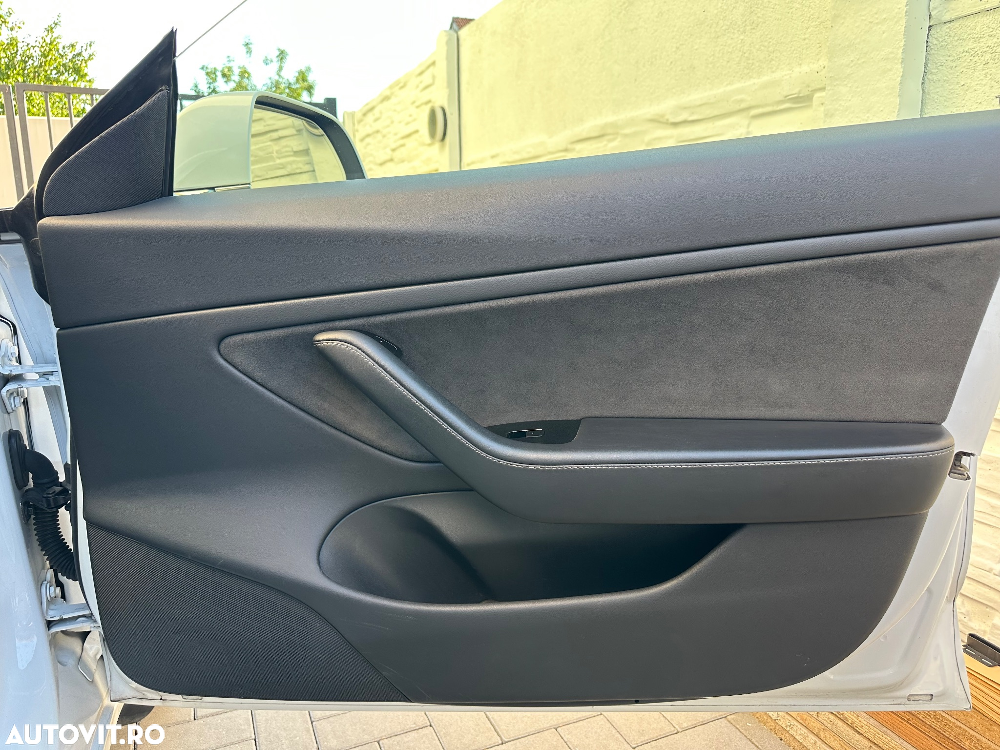 Tesla Model 3 Langstreckenbatterie Allradantrieb Dual Motor - 12