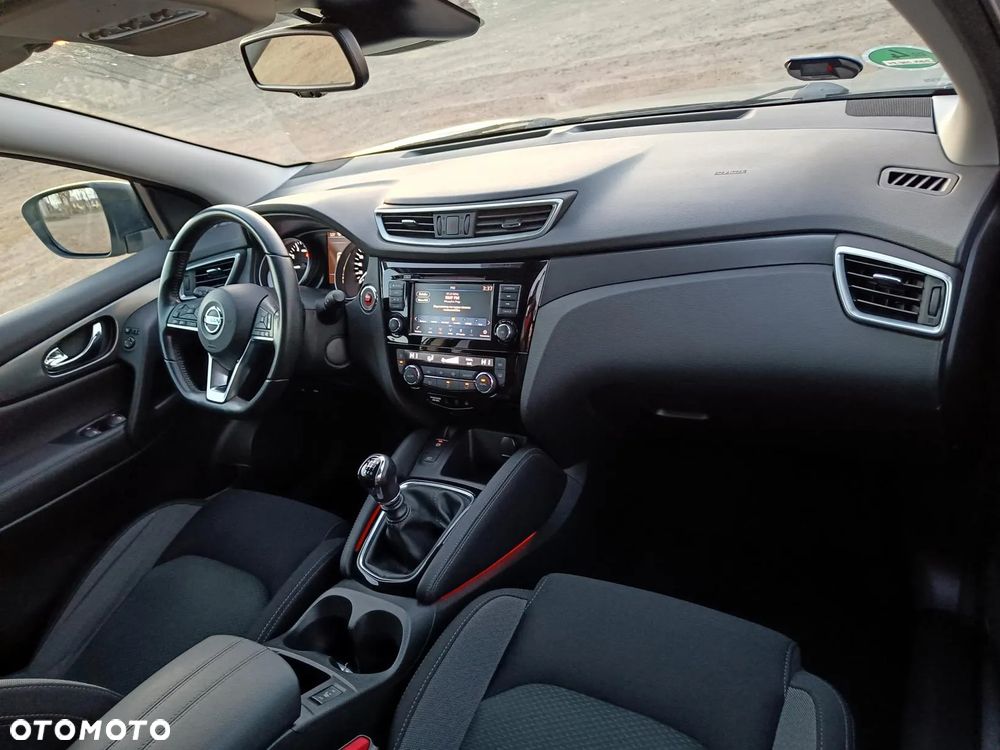 Nissan Qashqai 1.3 DIG-T Tekna+ - 23