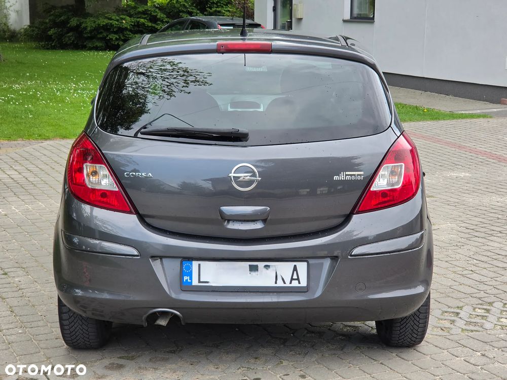 Opel Corsa - 2
