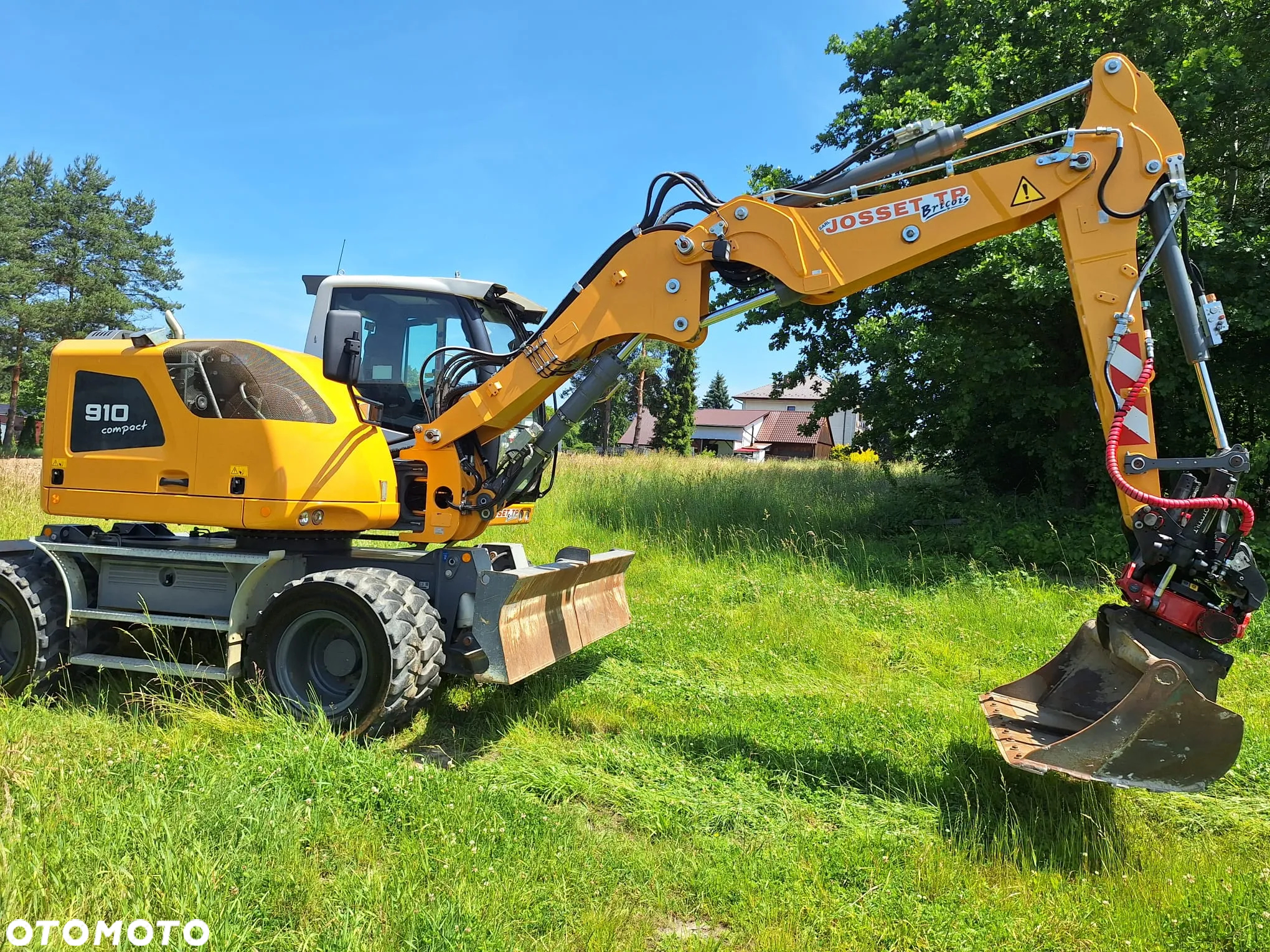 Liebherr A910 - 5