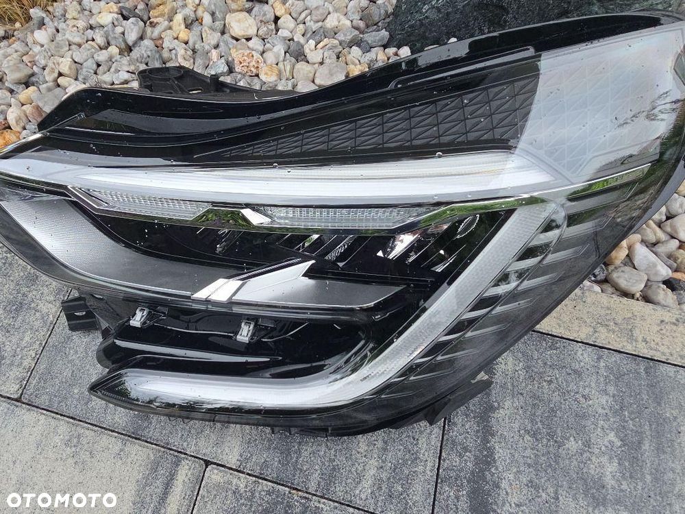 RENAULT CAPTUR 2 II Lampa lewa Kompletna Full Led 260600666R Długi Led - 6