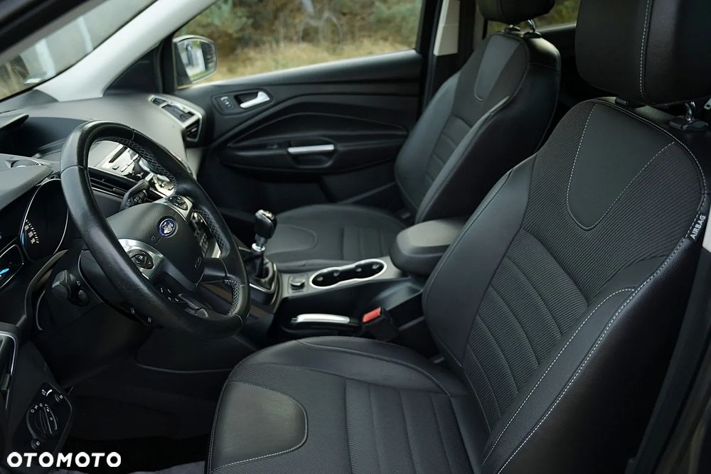 Ford Kuga 2.0 TDCi 4x4 Individual - 26