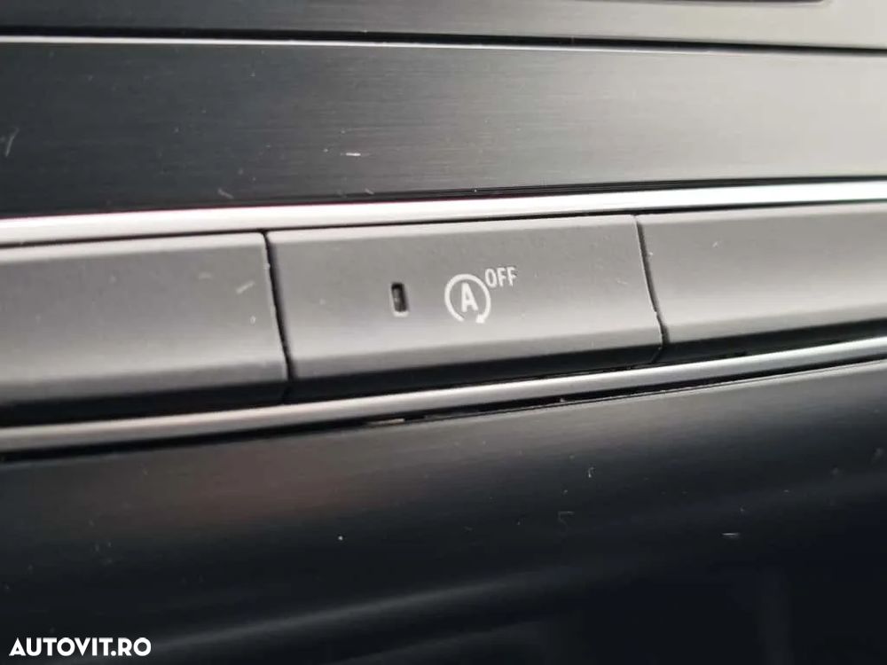 Renault Megane TCe 114 GPF Life - 27