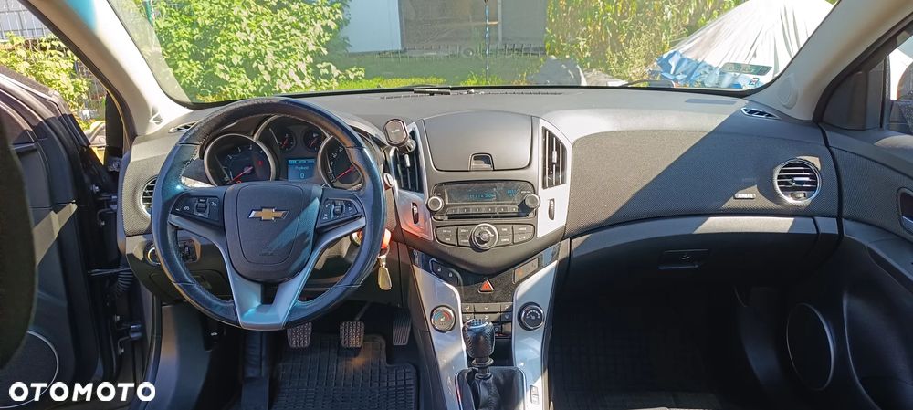 Chevrolet Cruze 1.4 T LT - 10