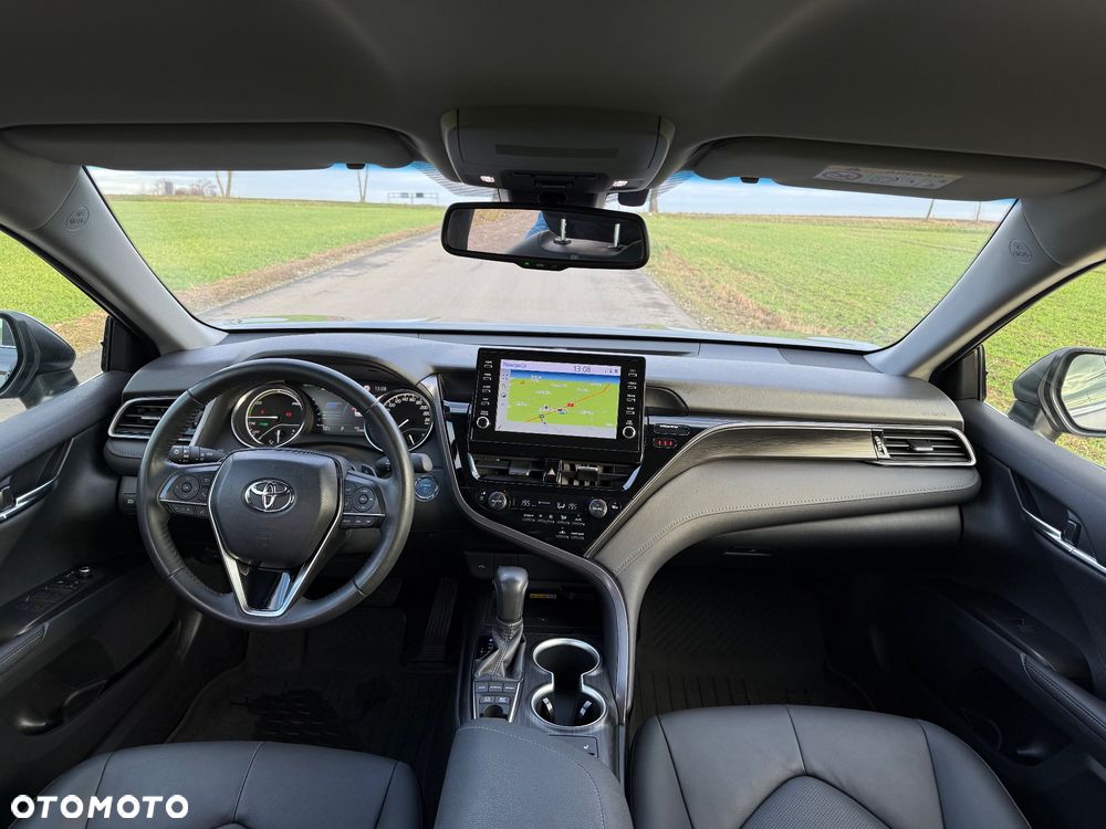 Toyota Camry 2.5 Hybrid Executive CVT - 14