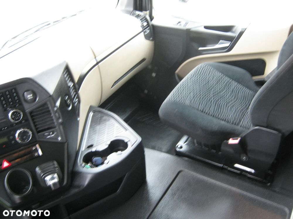 Mercedes-Benz 1843 sprowadzony - 9