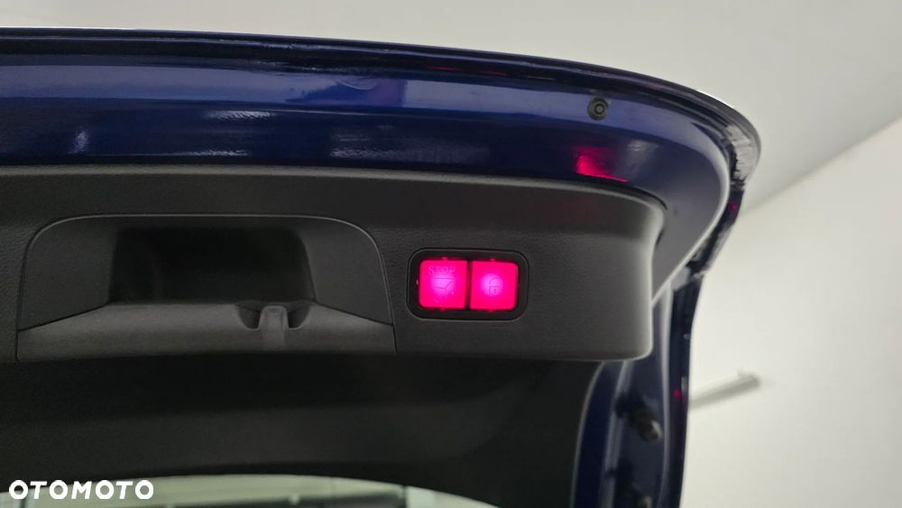 Mercedes-Benz GLC 300 d 4Matic 9G-TRONIC AMG Line Plus - 12