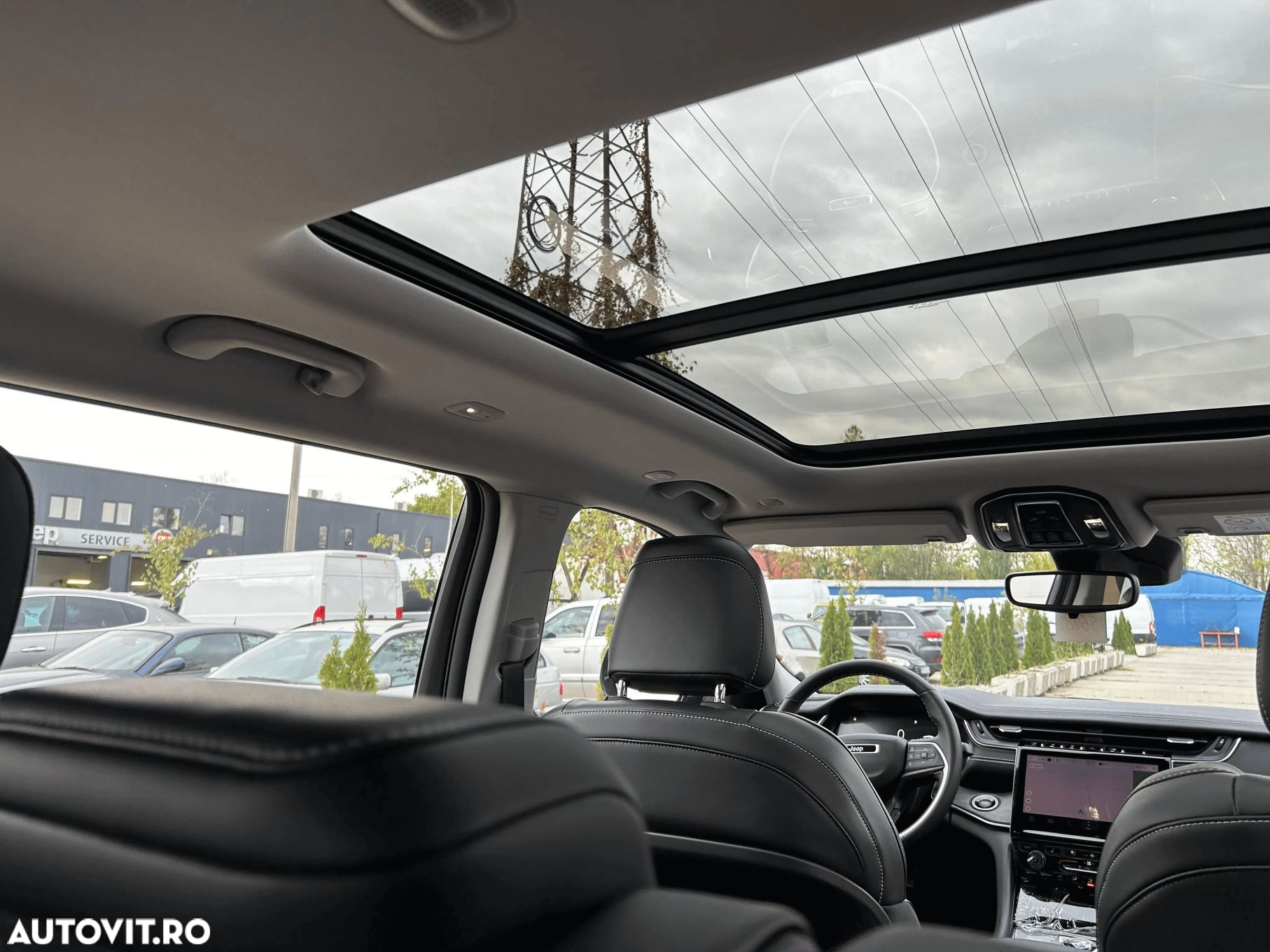 Jeep Grand Cherokee - 2