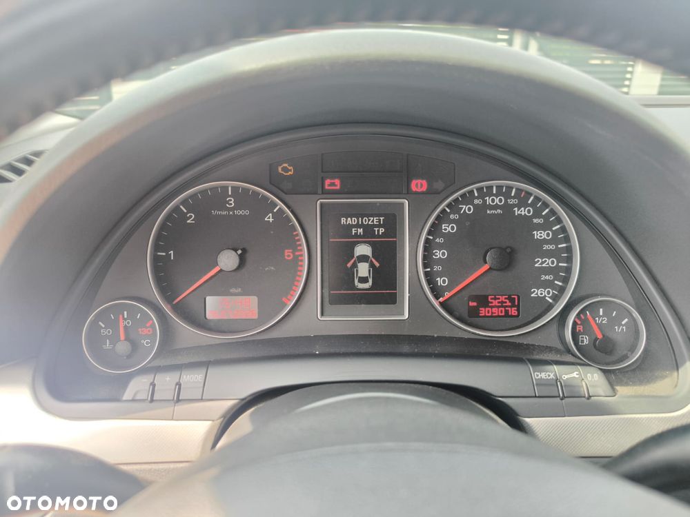 Audi A4 Avant 2.0 TDI DPF - 23