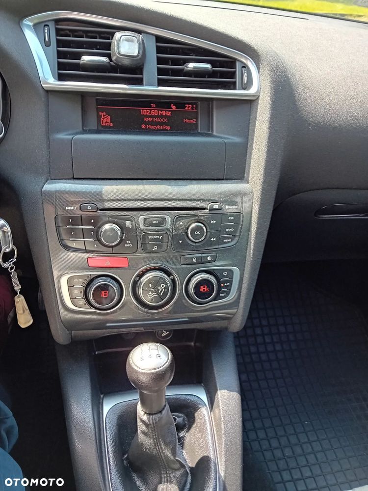 Citroën C4 HDi 90 Attraction - 7