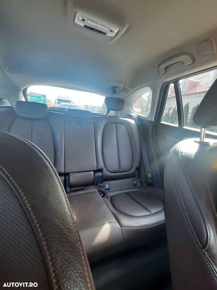 BMW X1 xDrive25i AT Advantage - 12
