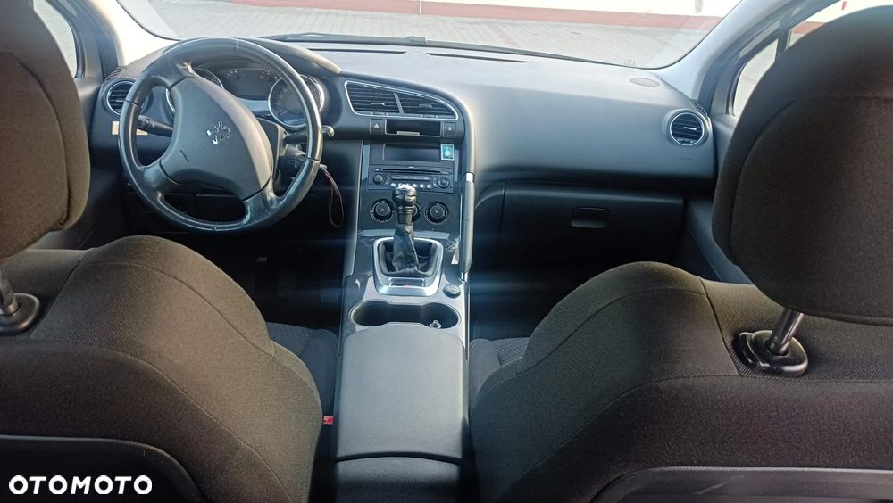 Peugeot 3008 - 11