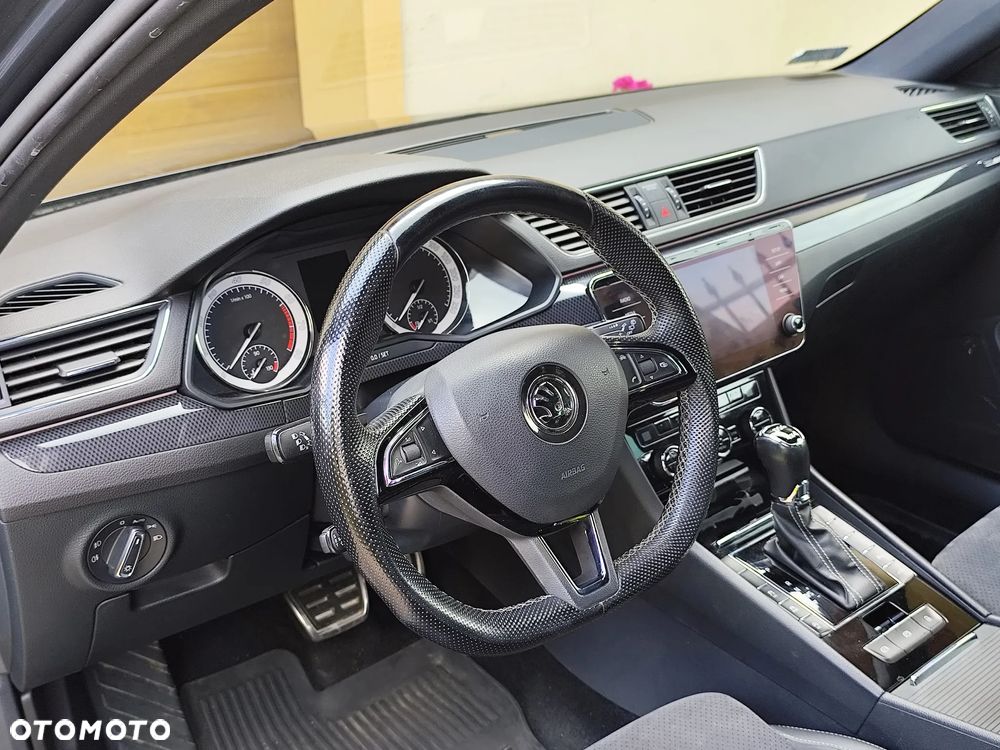 Skoda Superb 2.0 TSI 4x4 Sportline DSG - 9