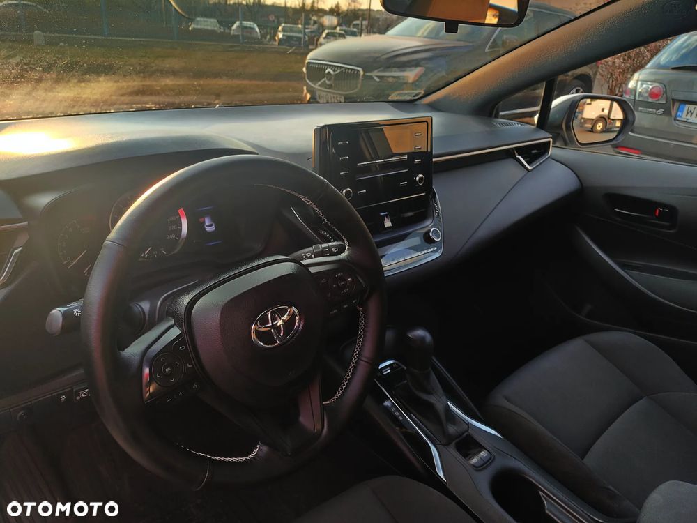 Toyota Corolla 1.8 Hybrid Active - 10