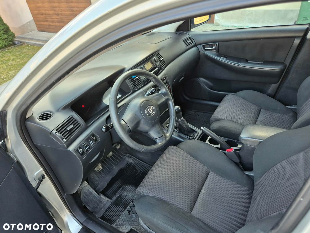 Toyota Corolla 1.4 D-4D Luna - 10