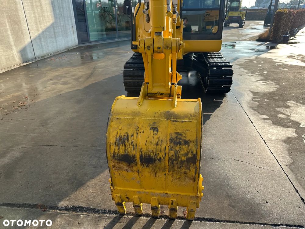Komatsu PC56 - 26