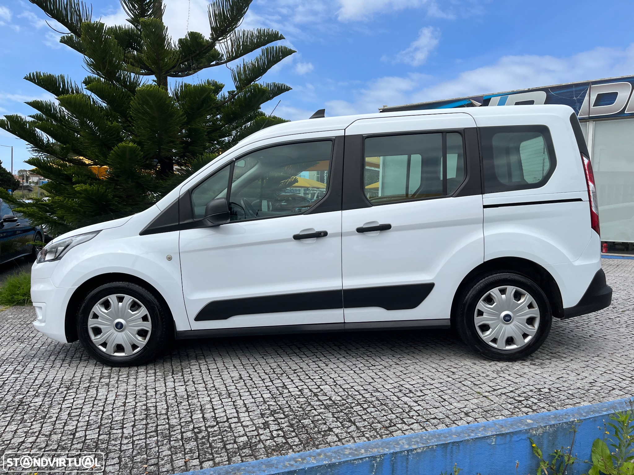 Ford Transit Connect 1.5 TDCi 230 L1 Trend - 13