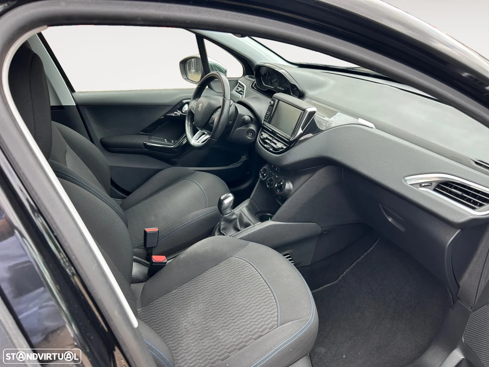 Peugeot 208 1.2 PureTech Style - 14