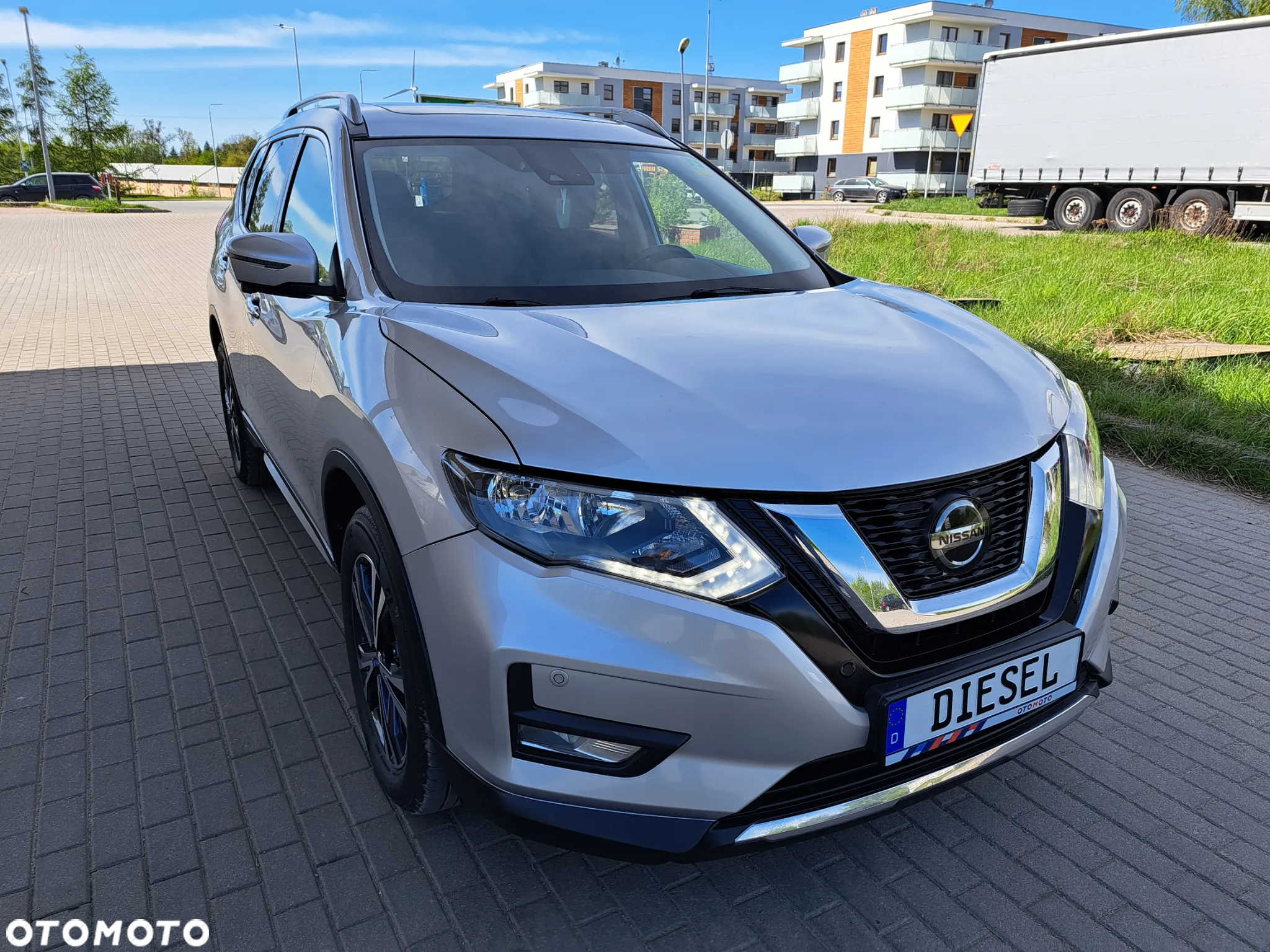 Nissan X-Trail - 4