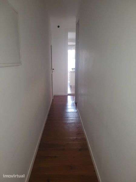Apartamento para arrendamento em Alcântara – Lisboa - Grande imagem: 2/10