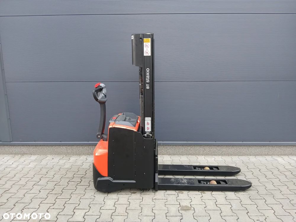 Toyota SWE140L - 7