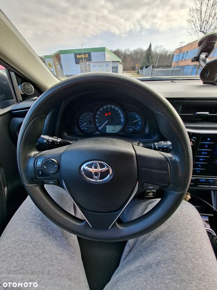Toyota Auris 1.6 Active - 4
