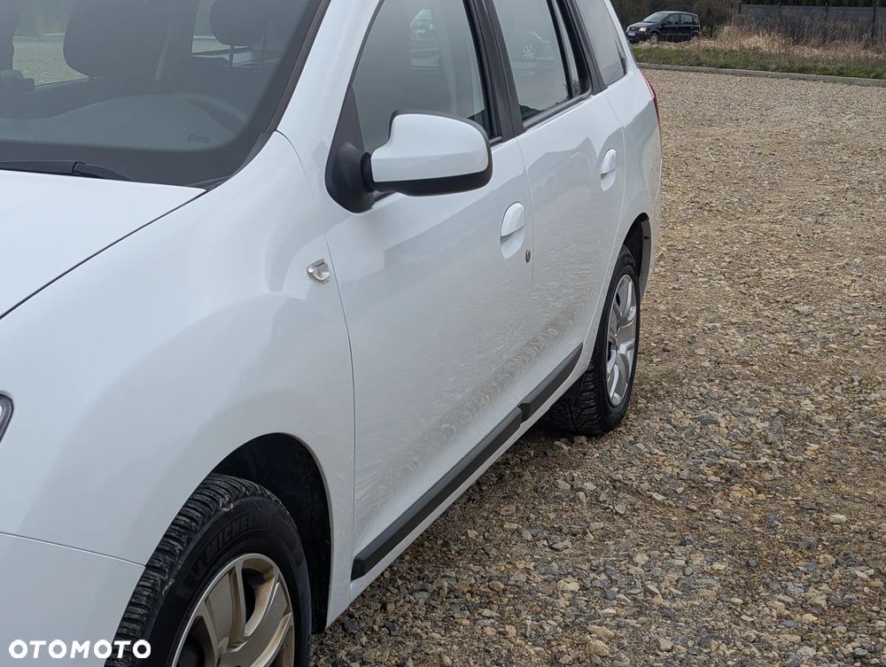 Dacia Logan 0.9 TCe Laureate S&S - 11