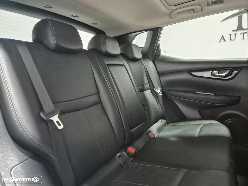 Nissan Qashqai 1.5 dCi Tekna Premium - 8