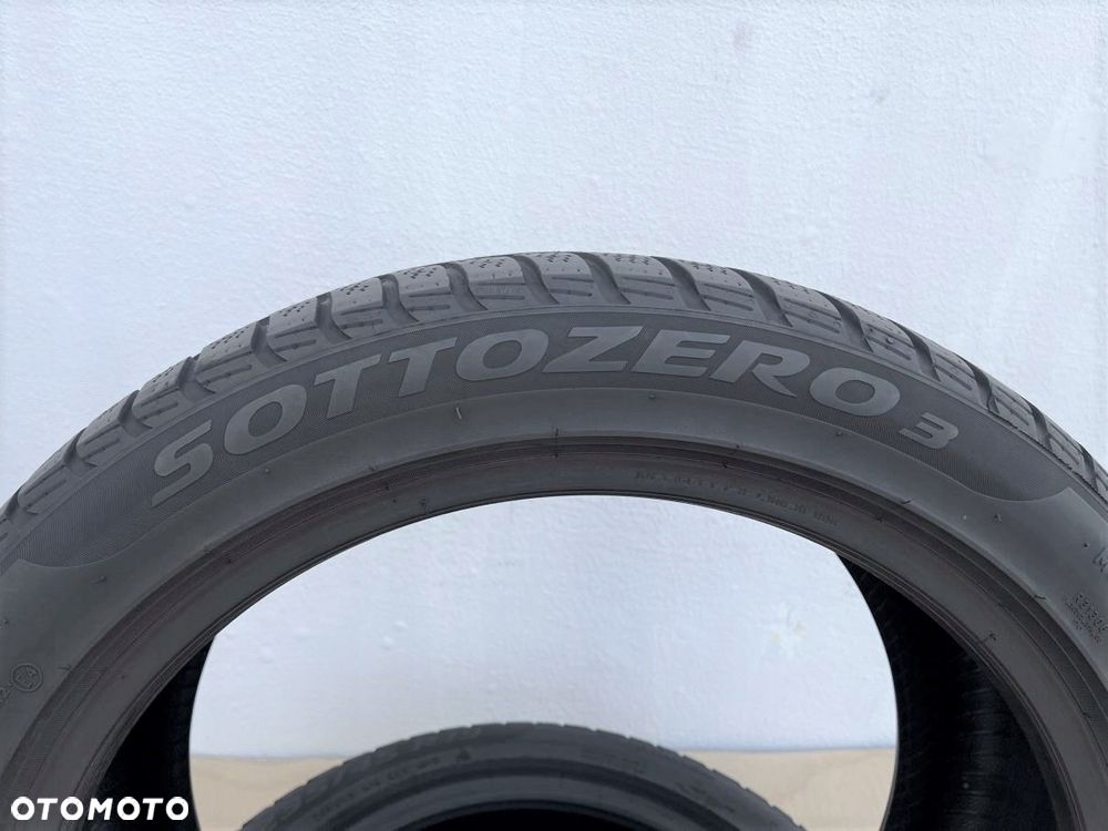OPONY 235/45/19 99V PIRELLI WINTER SOTTOZERO 3 MO - 7