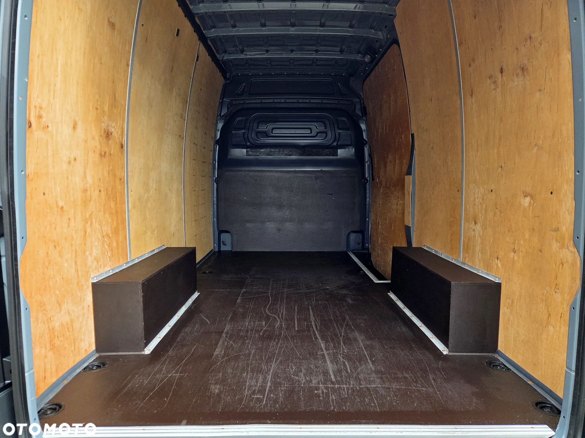 Mercedes-Benz Sprinter - 19